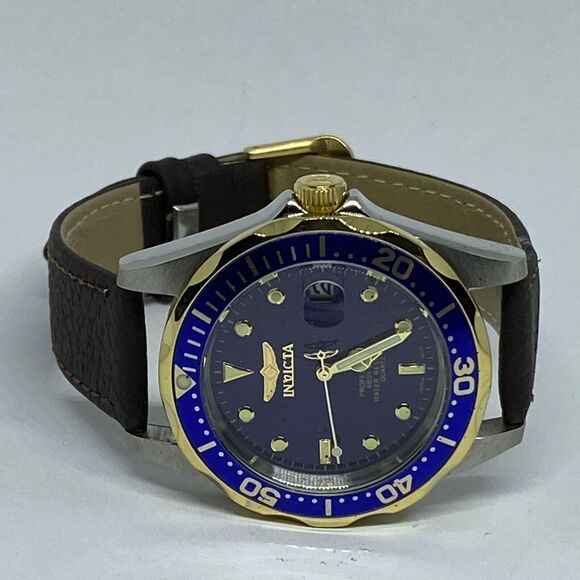 Invicta Pro Diver 8935 Men\'s Brown Leather Strap Analog Dial Quartz Watch EY148